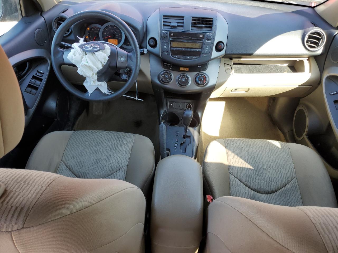 2010 Toyota RAV 4 - Image 8