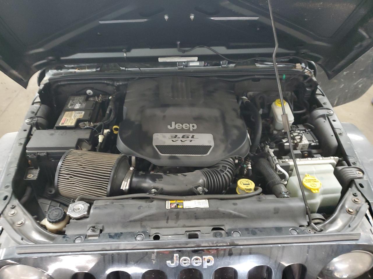 2012 Jeep Wrangler - Image 11