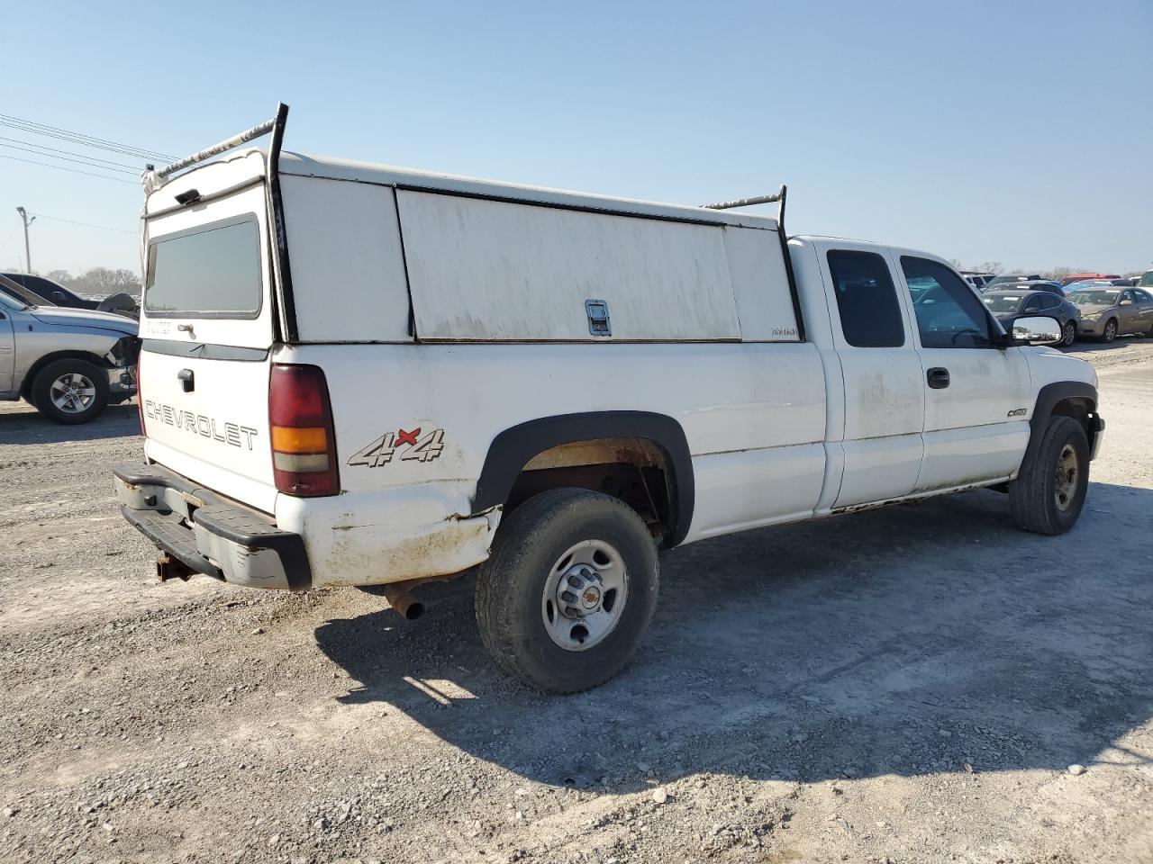 2000 Chevrolet Silverado - Image 3