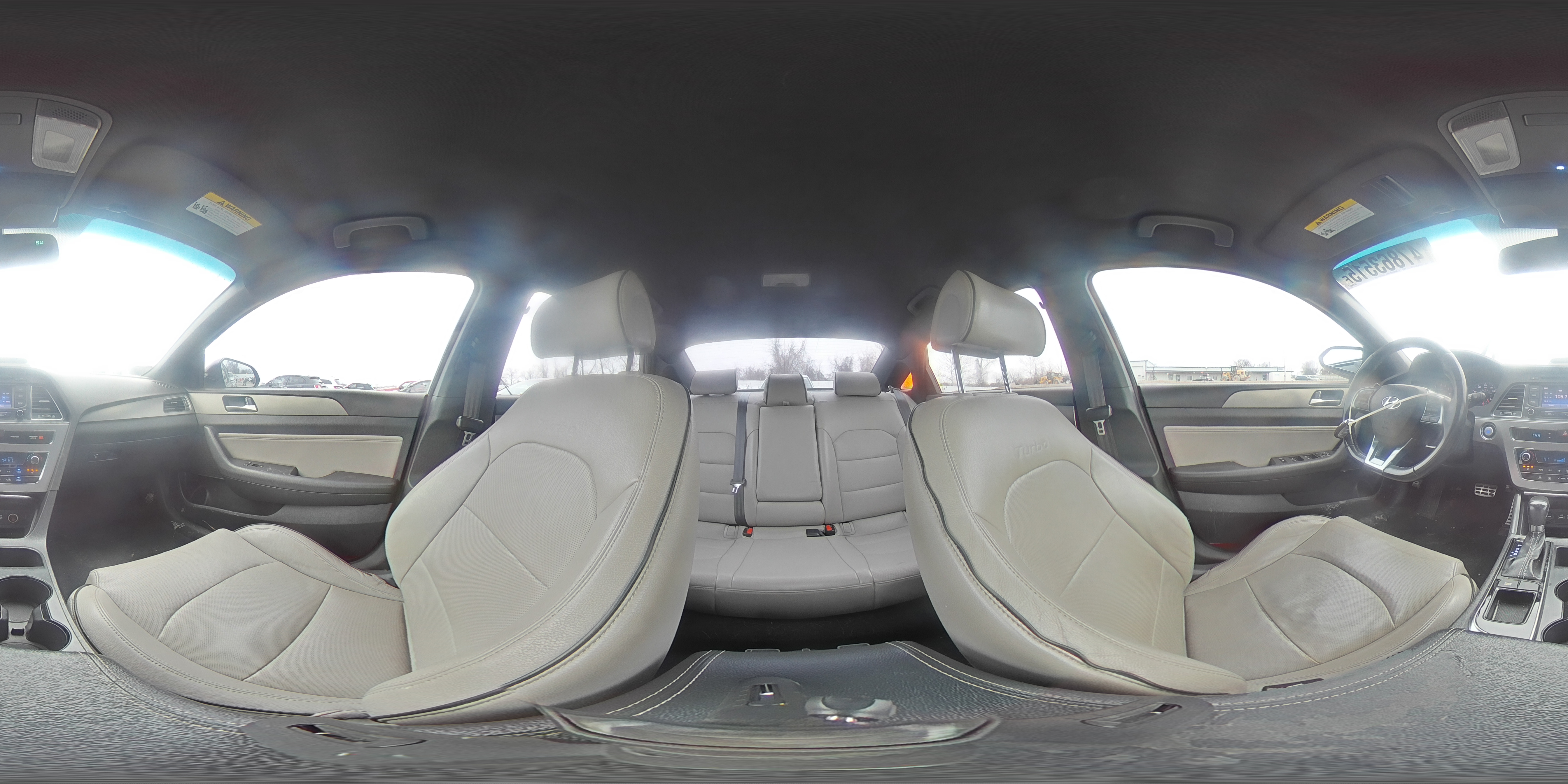 2015 Hyundai Sonata - Image 12