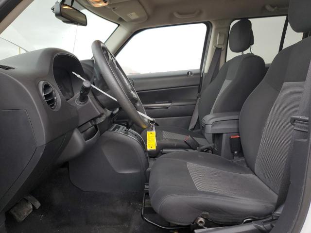  JEEP PATRIOT 2015 Белы