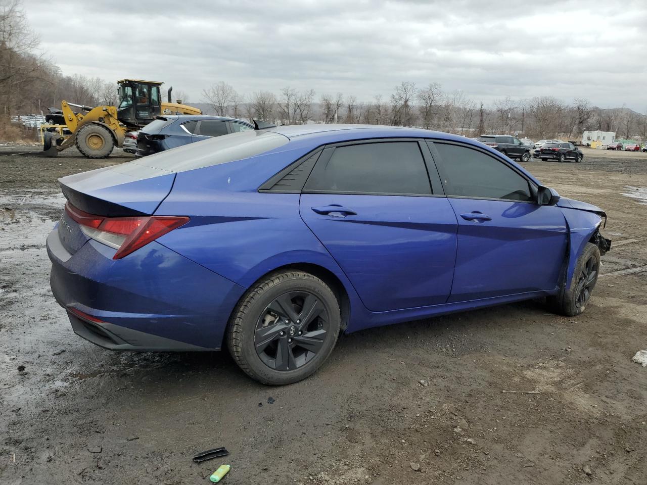 2021 Hyundai Elantra - Image 3