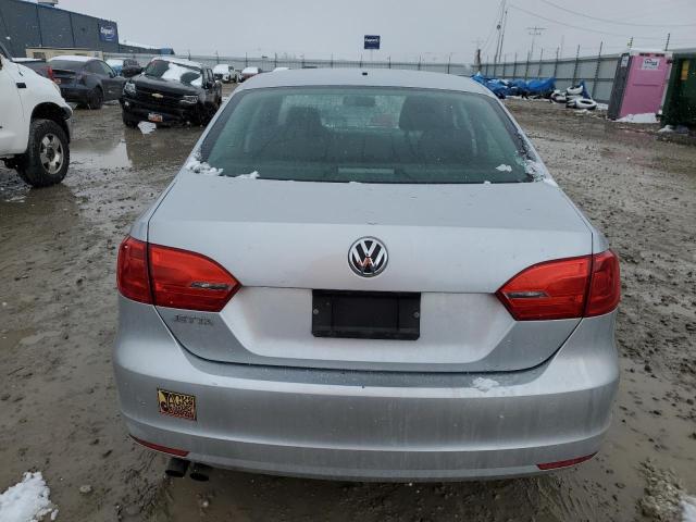  VOLKSWAGEN JETTA 2014 Серебристый