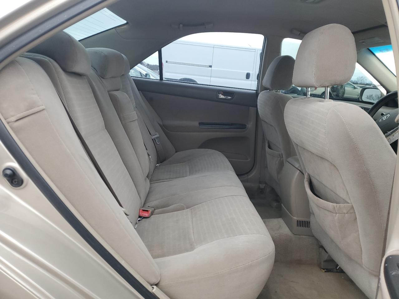 2005 Toyota Camry - Image 10