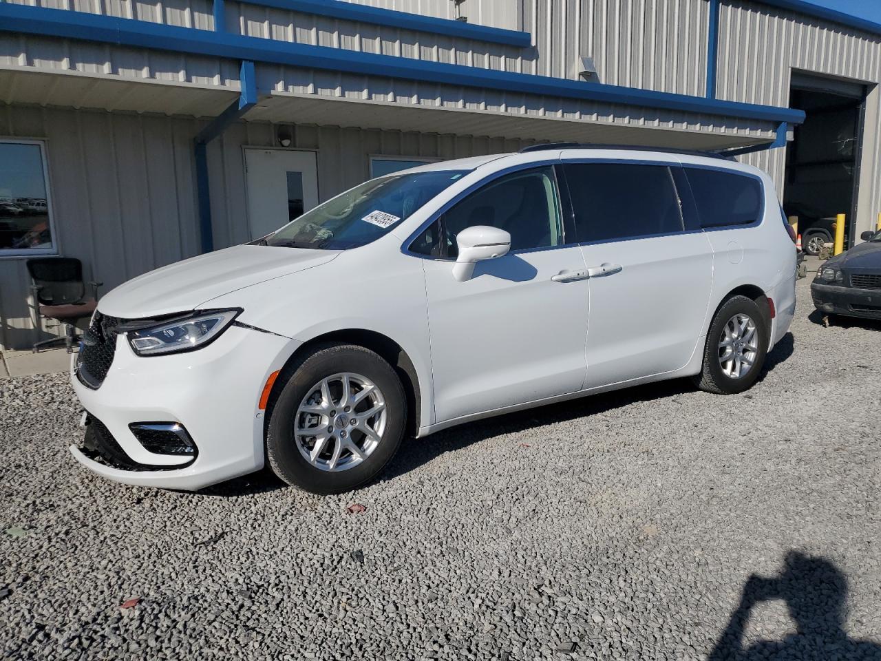 2022 Chrysler Pacifica - Image 1
