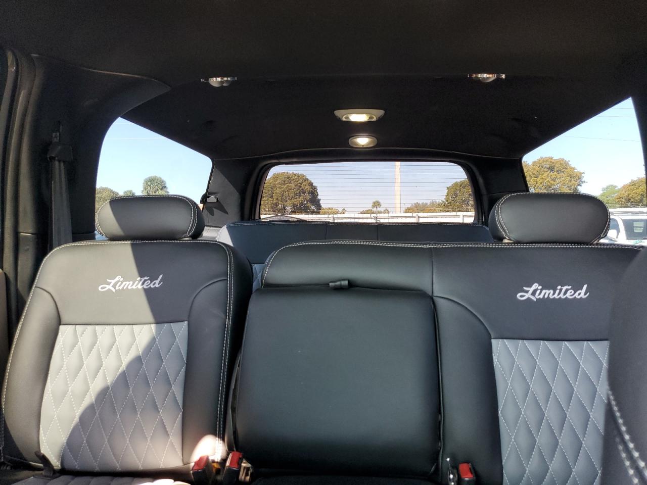 2000 Ford Excursion Limited VIN: 1FMNU42F5YEB26481 Lot: 48878145