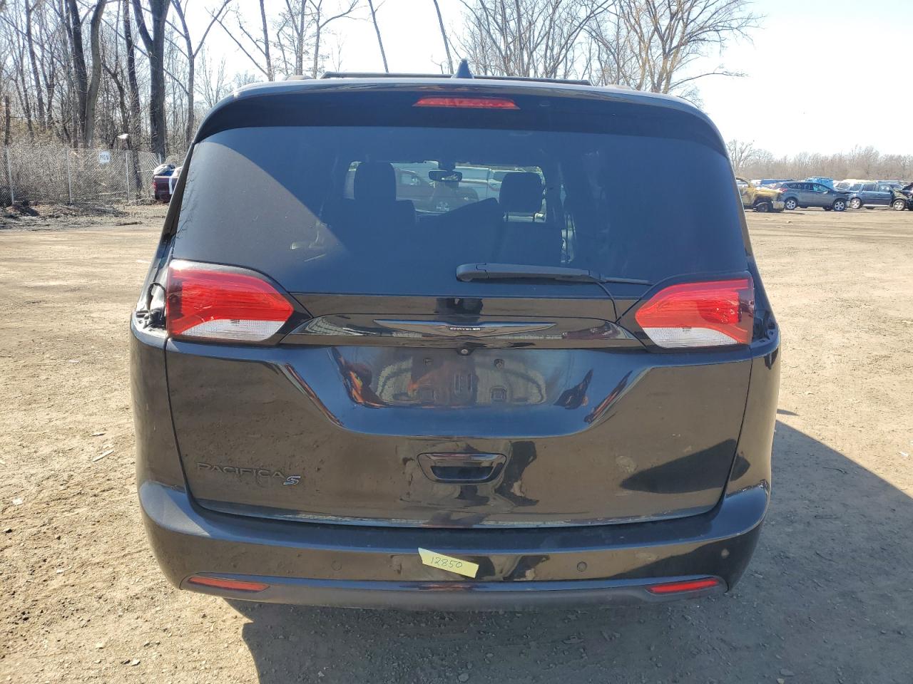 2018 Chrysler Pacifica - Image 6