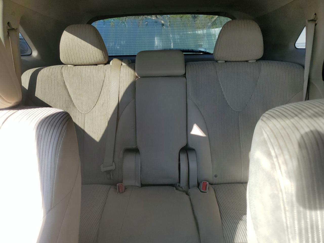 2010 Toyota Venza - Image 10