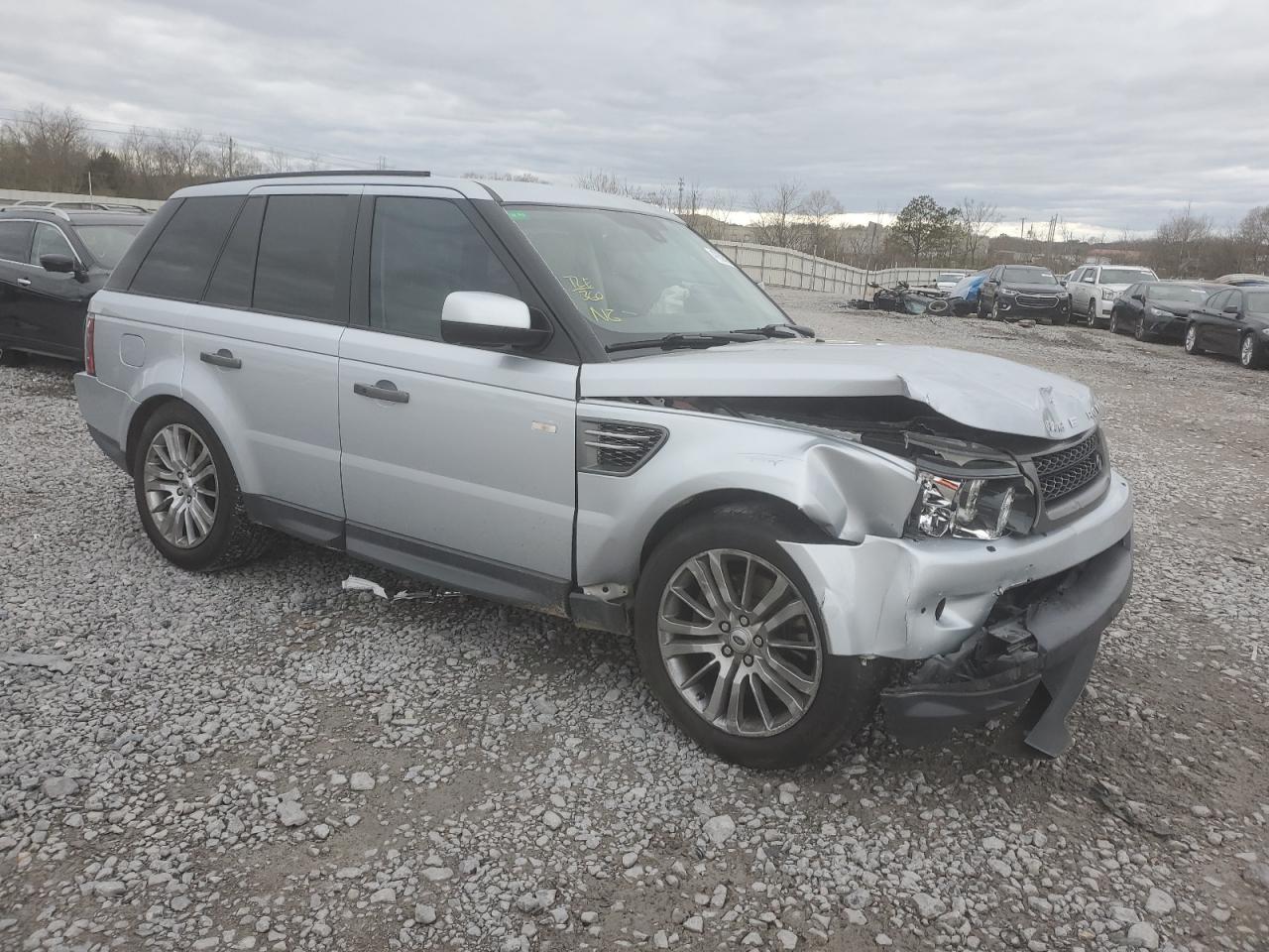 2011 Land Rover Range Rover - Image 4