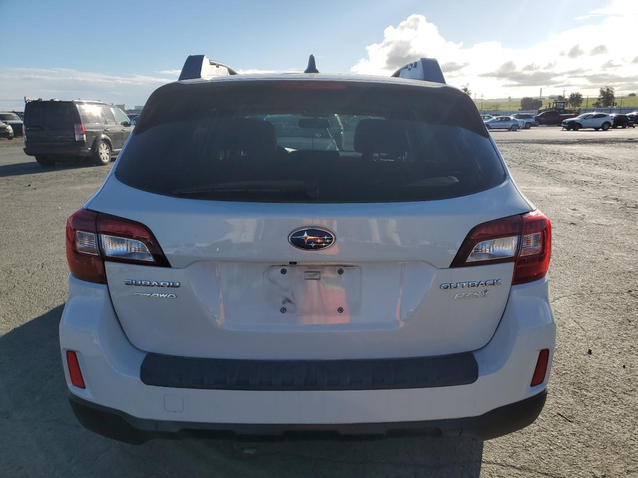2016 Subaru Outback - Image 6