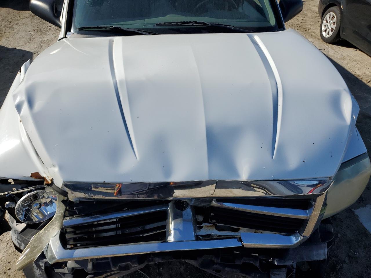 2007 Dodge Dakota - Image 11