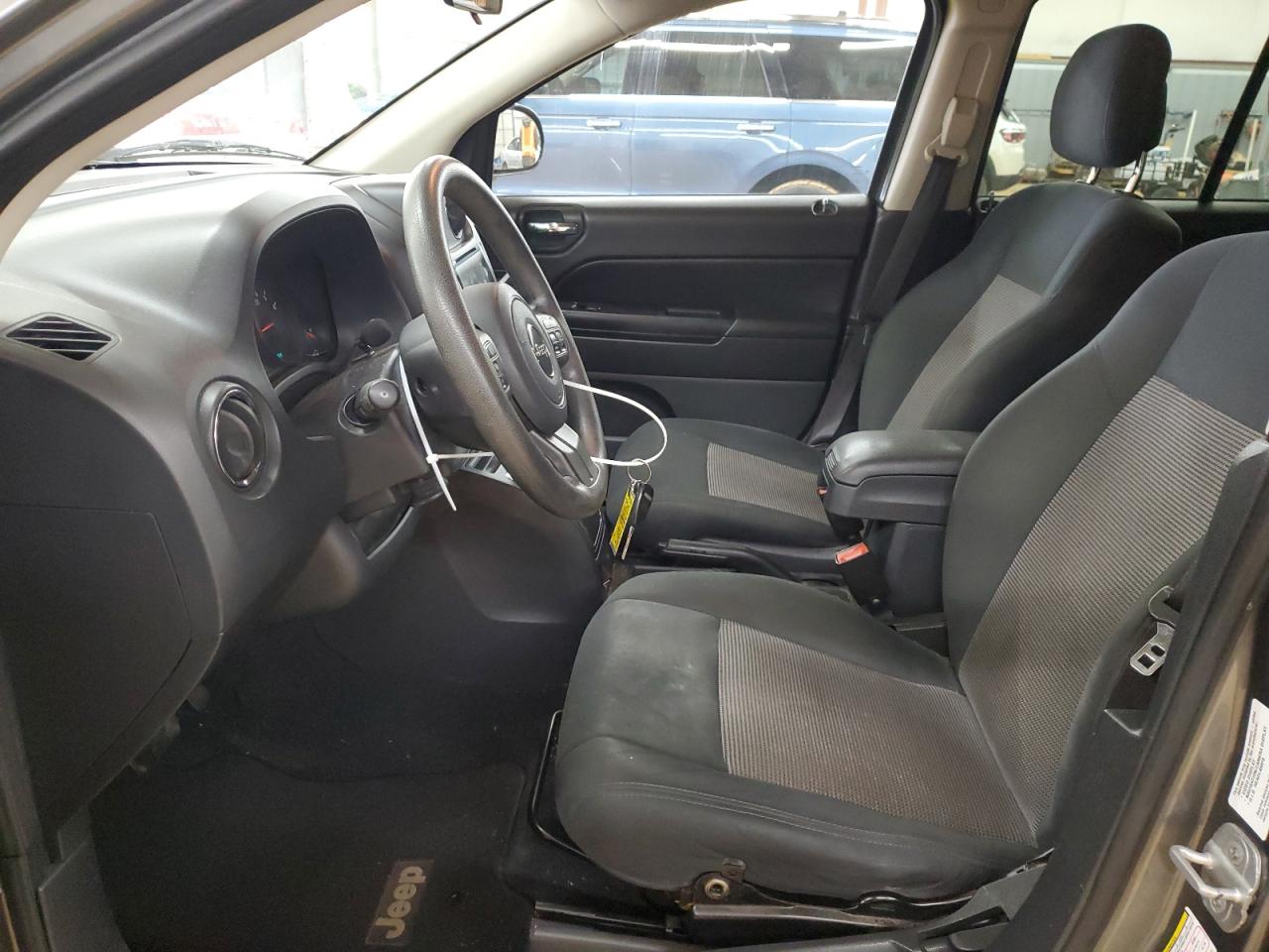 2012 Jeep Compass - Image 7