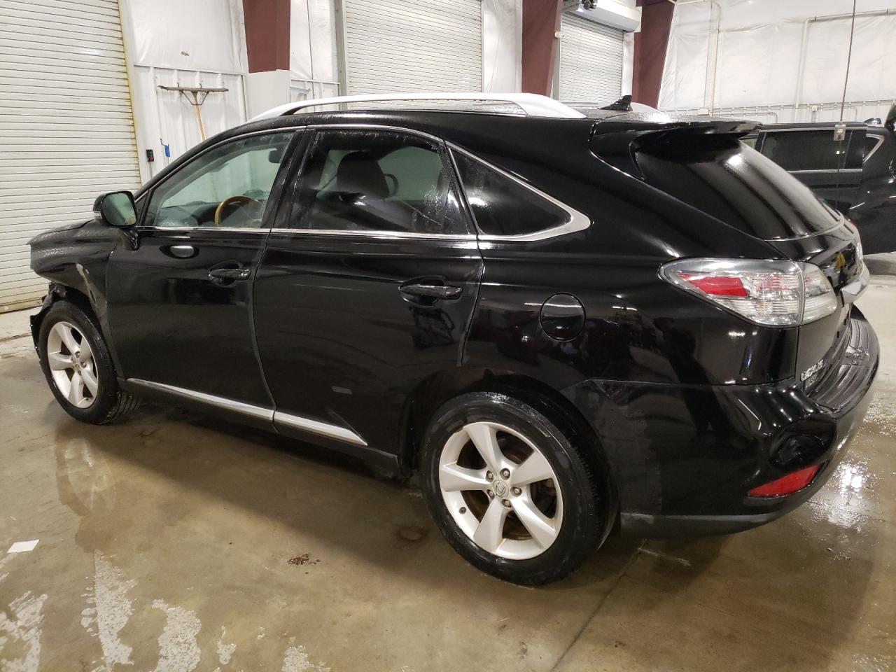 2010 Lexus RX - Image 2