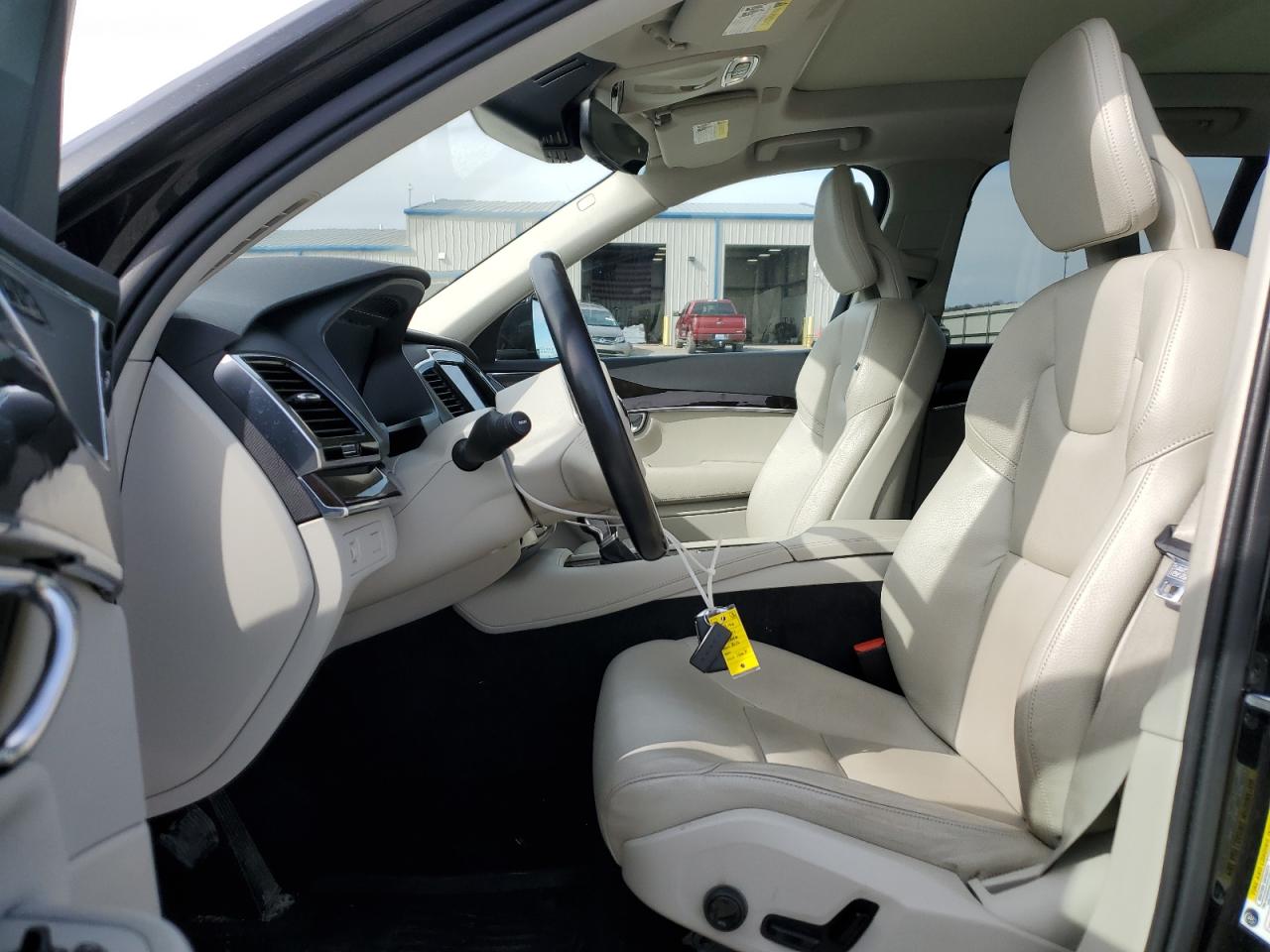 2017 Volvo Xc90 T6 VIN: YV4A22PK9K9H11136 Lot: 50451025