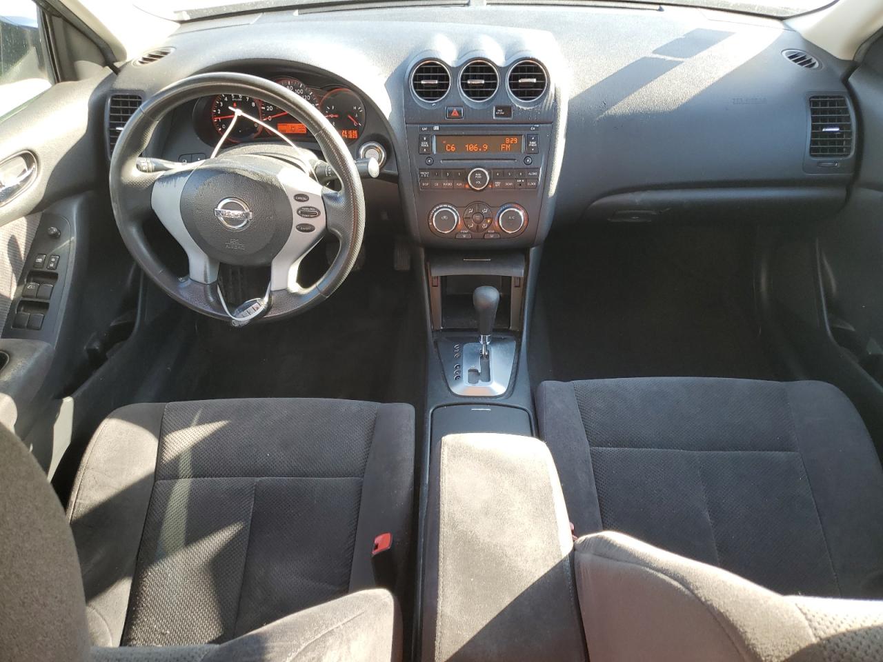 2009 Nissan Altima - Image 8