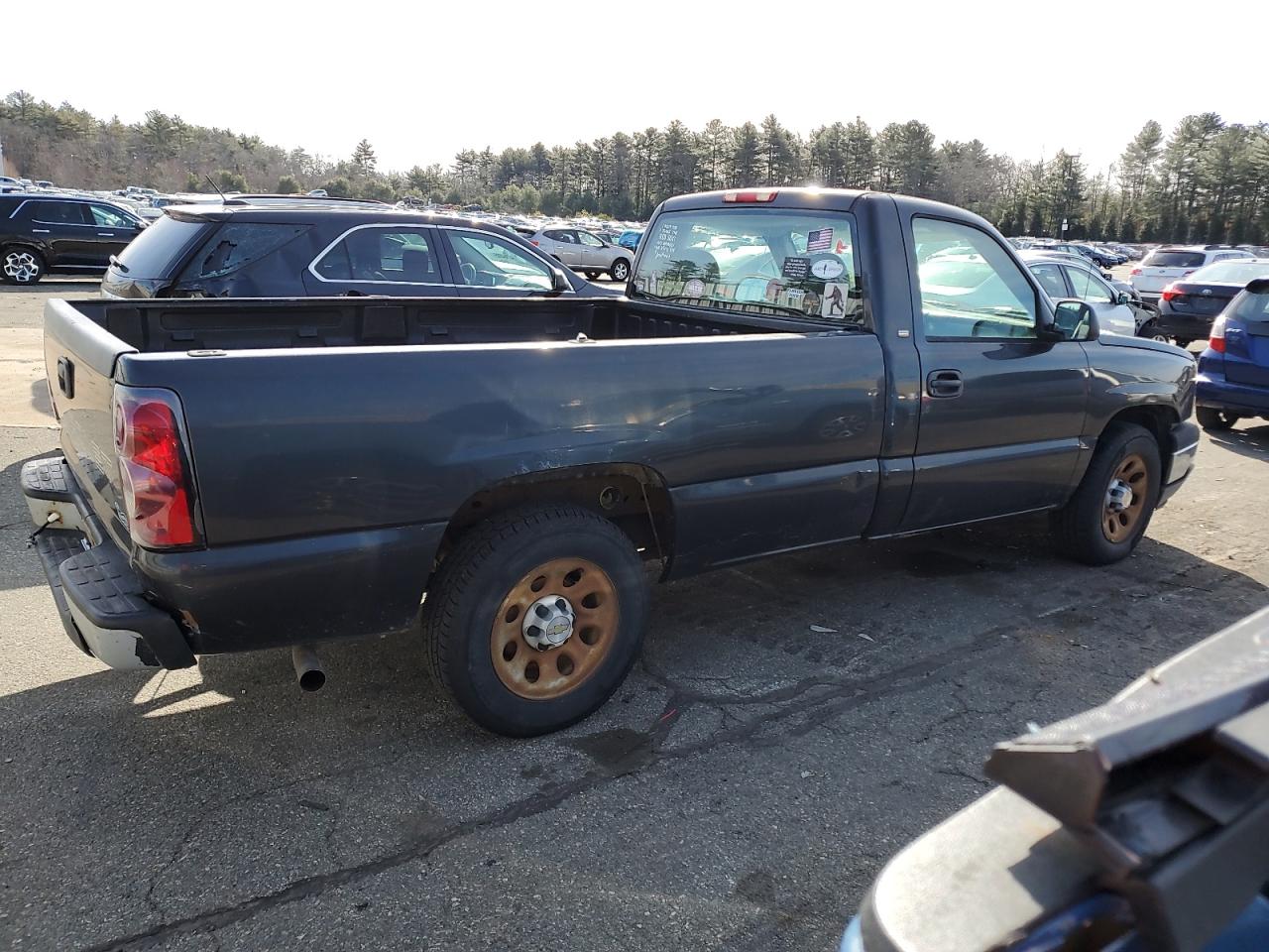 2005 Chevrolet Silverado - Image 3