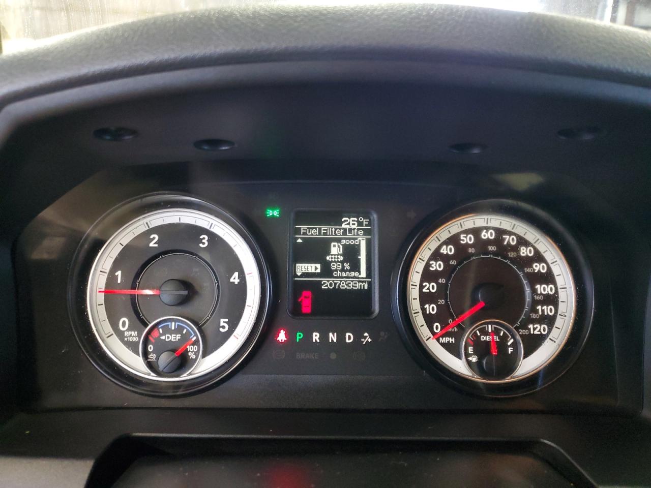 2016 RAM 2500 - Image 9