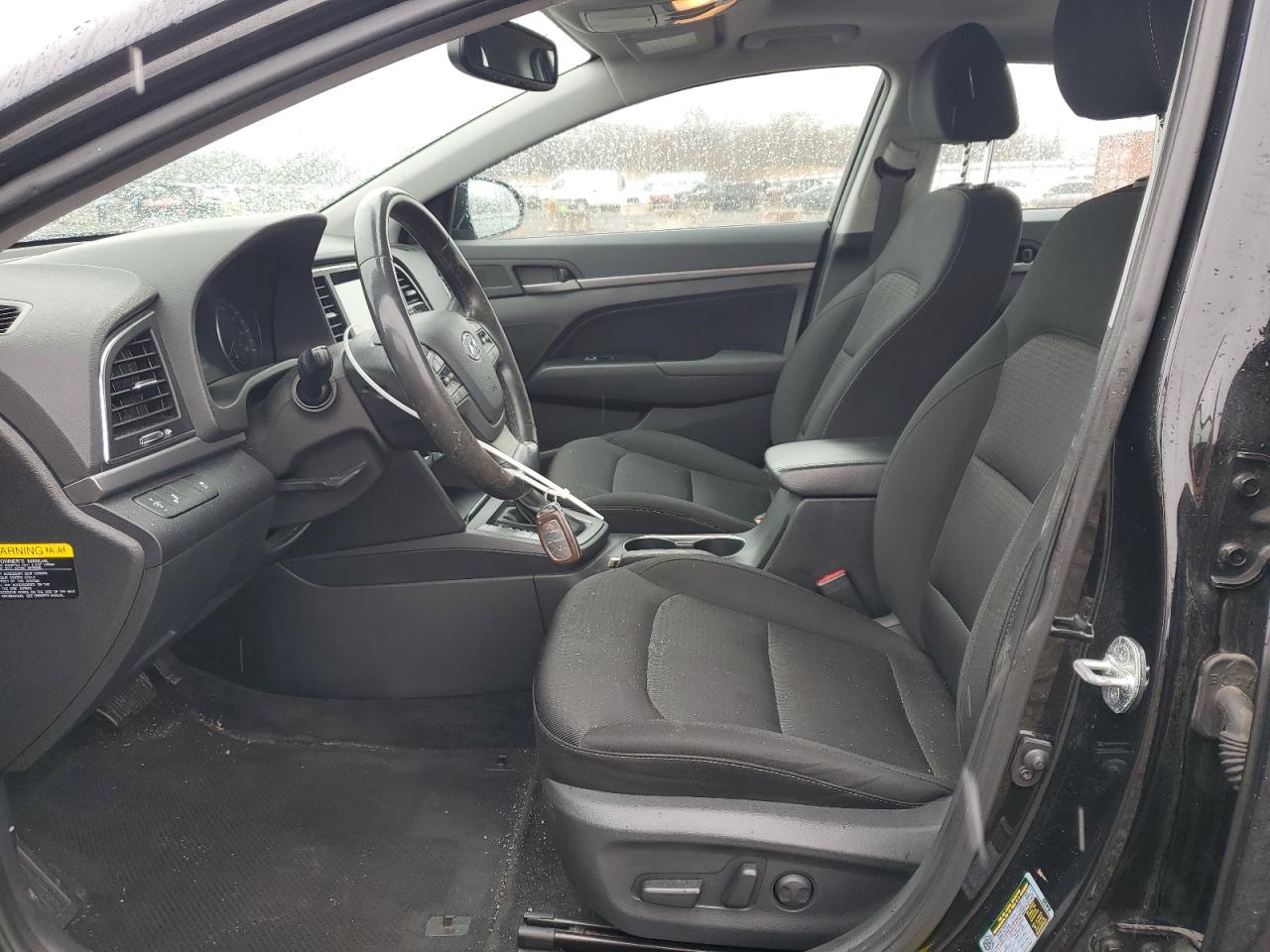 2017 Hyundai Elantra - Image 7