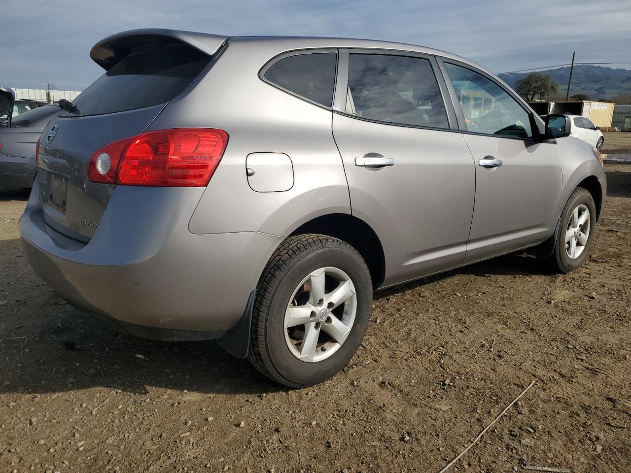 2010 Nissan Rogue - Image 3
