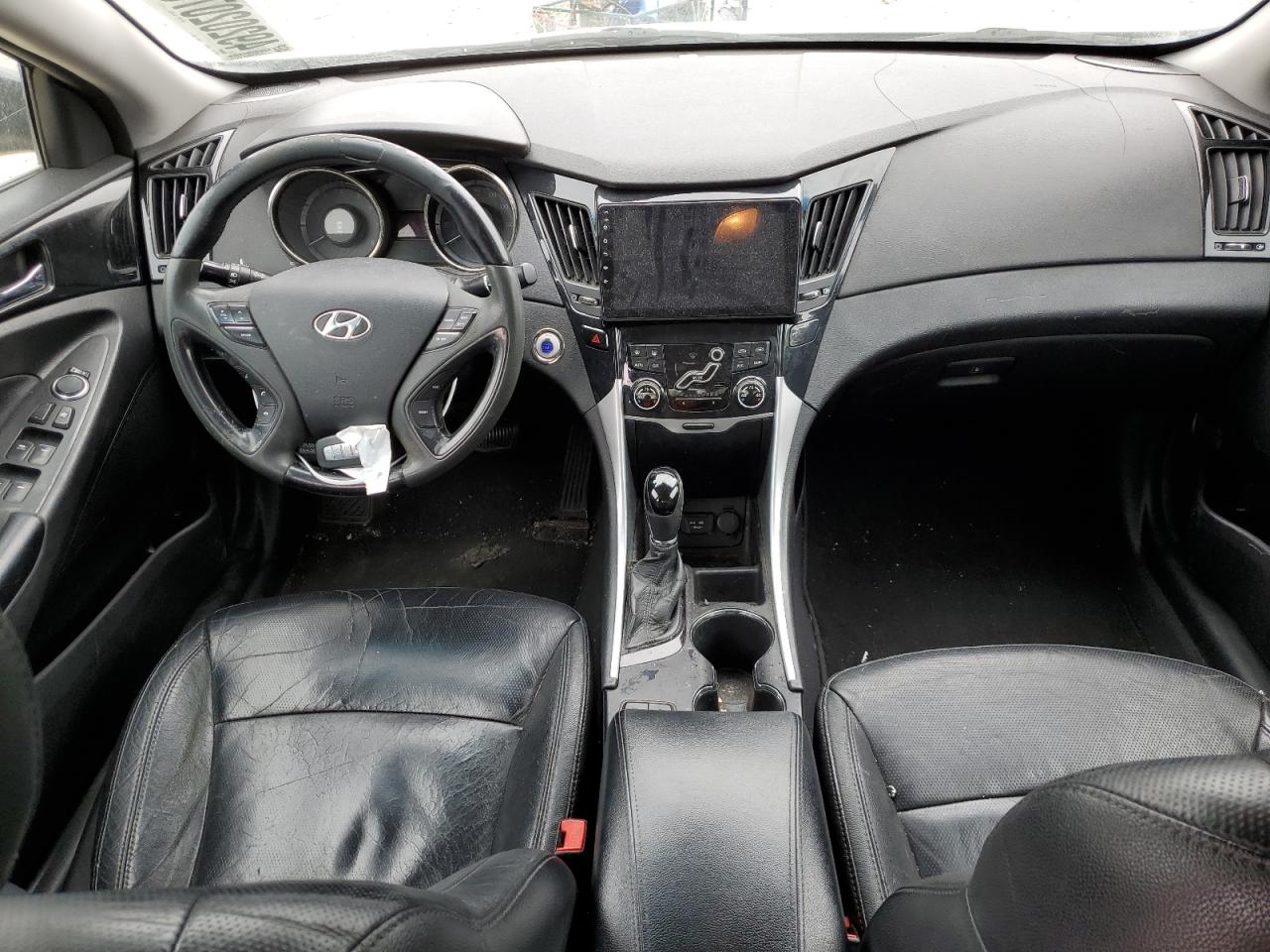 2011 Hyundai Sonata - Image 8