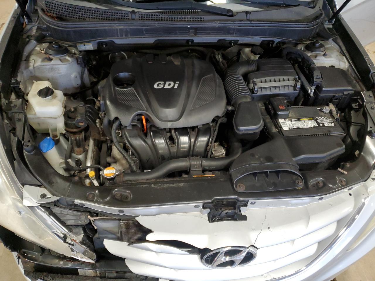 2011 Hyundai Sonata - Image 11