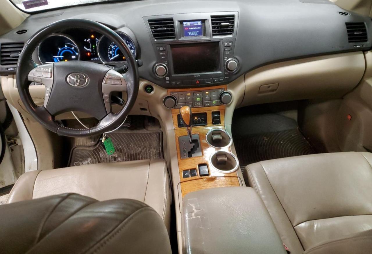 2010 Toyota Highlander - Image 8