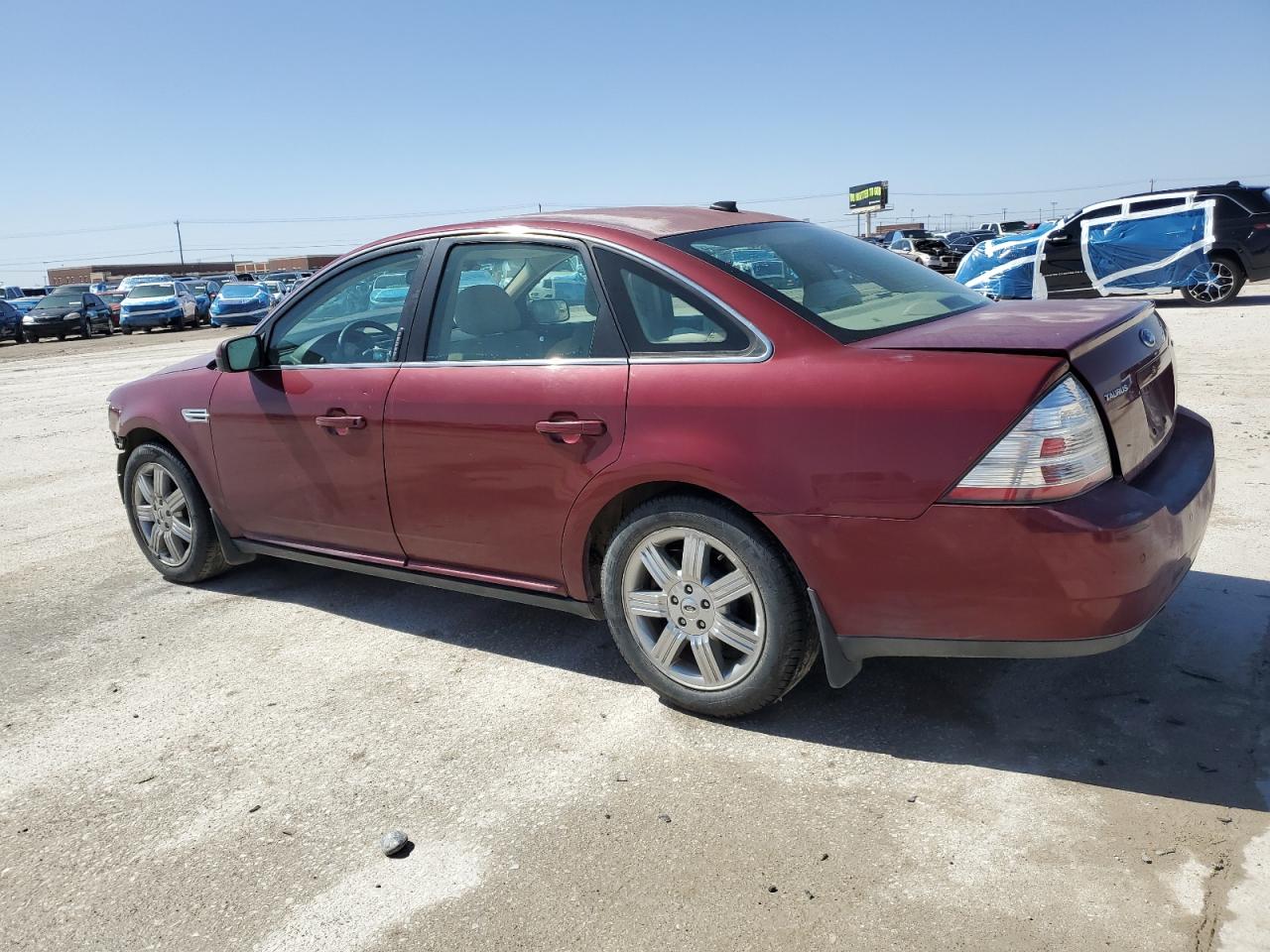 2008 Ford Taurus - Image 2