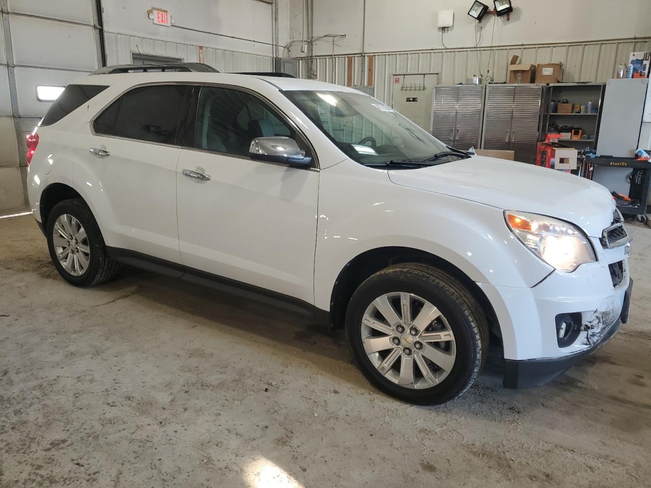 2010 Chevrolet Equinox - Image 4