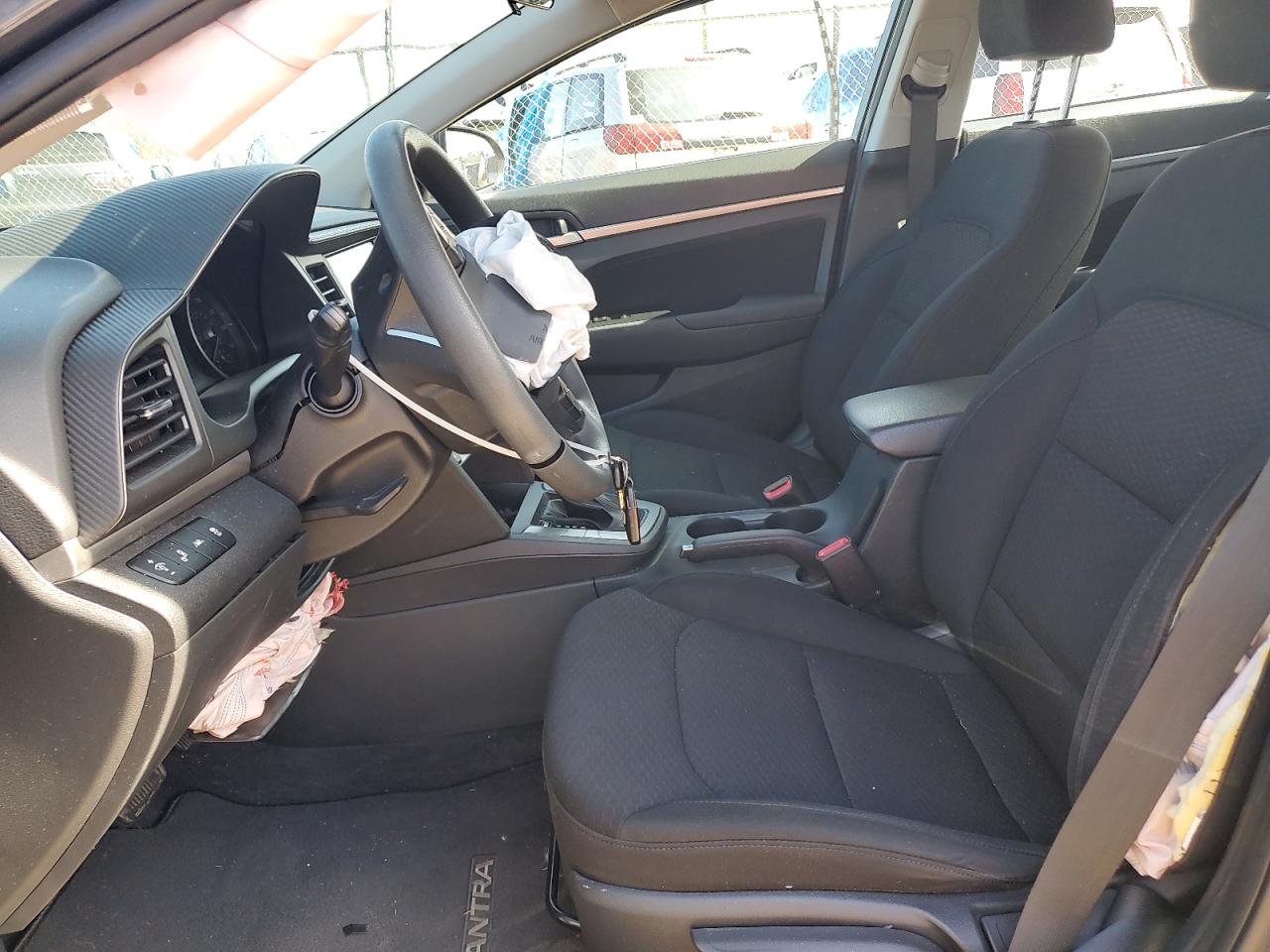 2020 Hyundai Elantra - Image 7