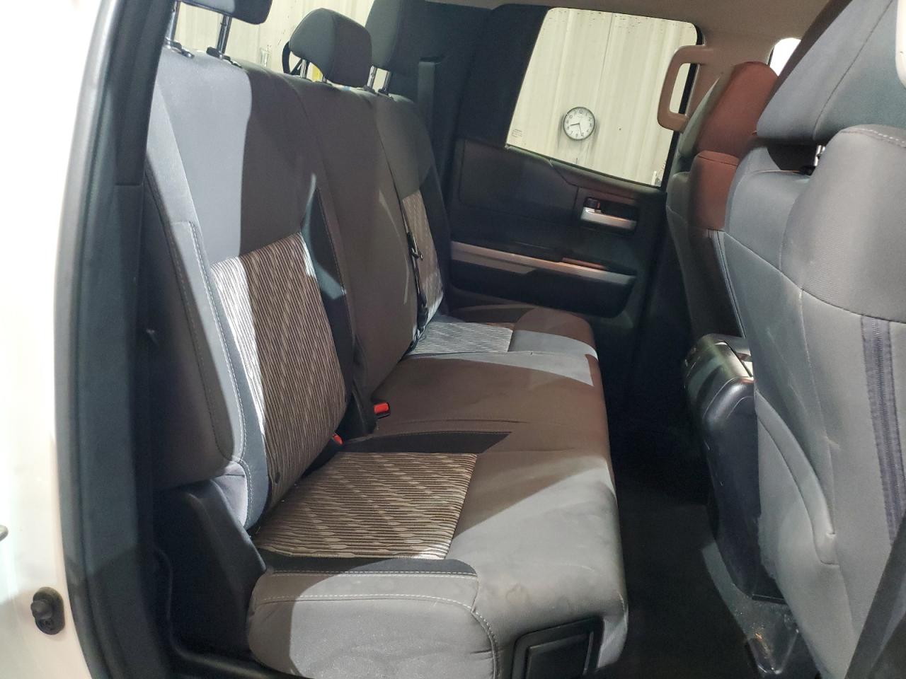 2021 Toyota Tundra - Image 11