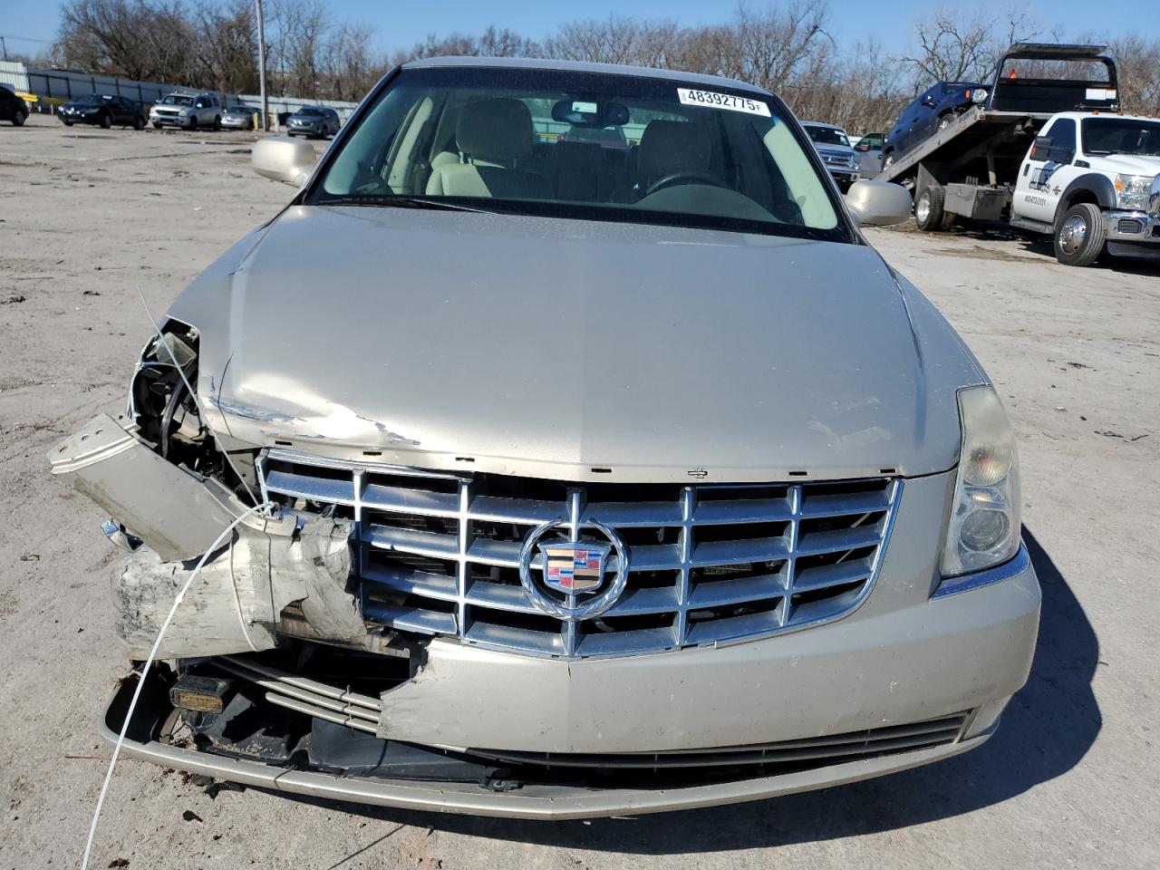 2009 Cadillac DTS - Image 5