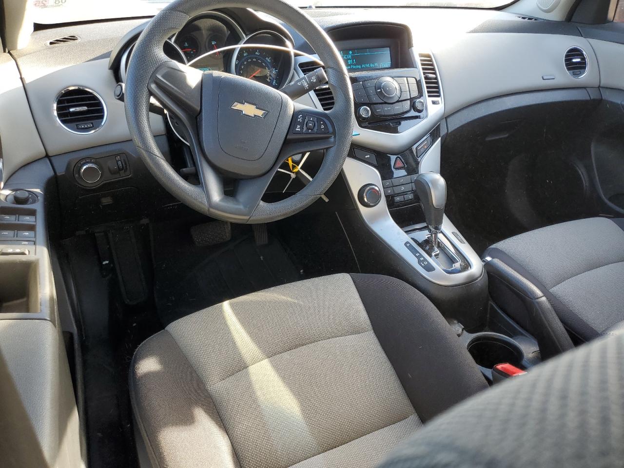2015 Chevrolet Cruze - Image 8