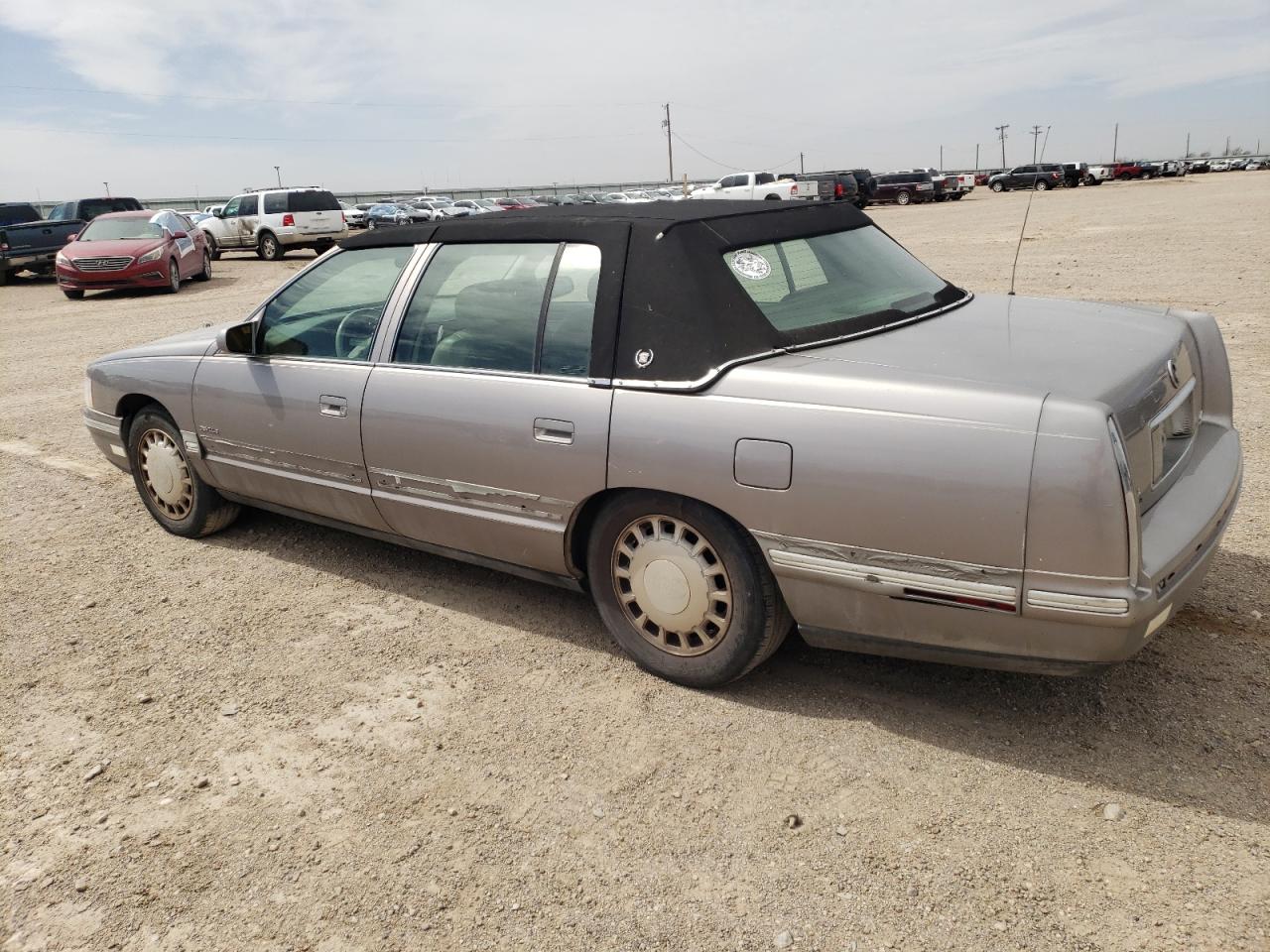 1998 Cadillac De Ville - Image 2