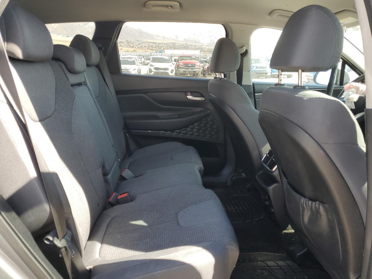 2019 Hyundai Santa Fe - Image 11