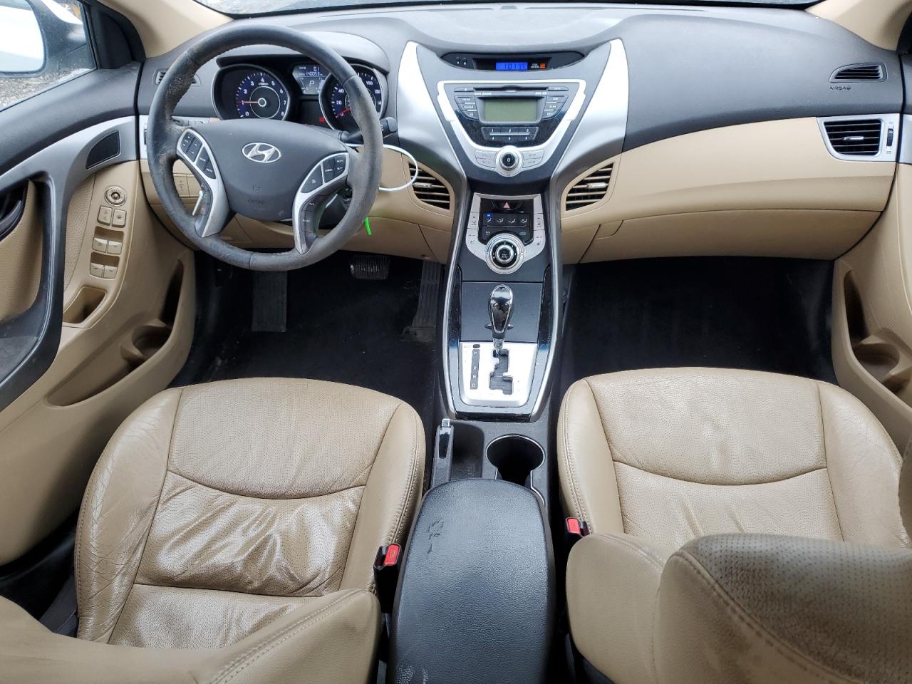 2011 Hyundai Elantra - Image 8