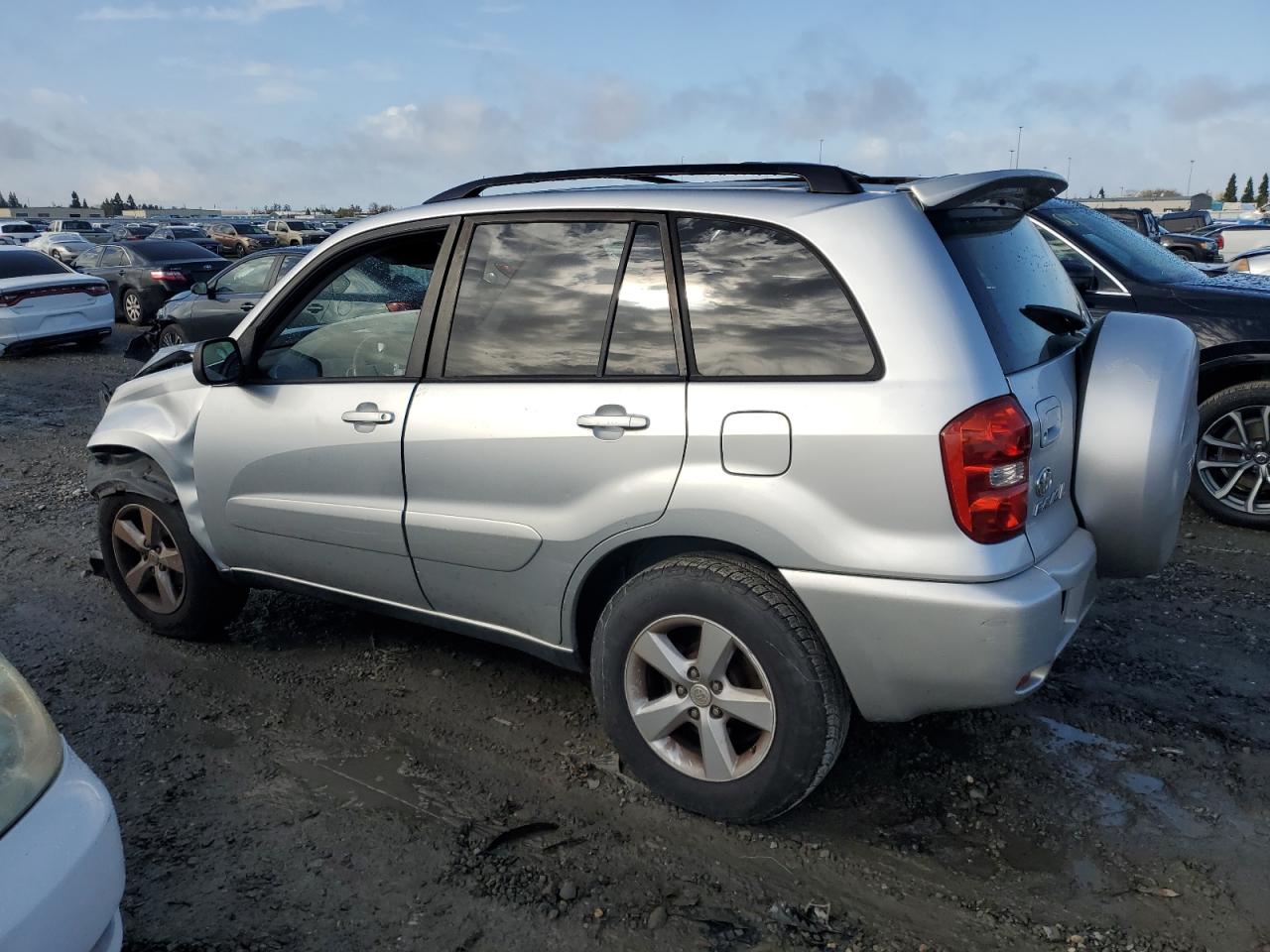 2004 Toyota RAV 4 - Image 2