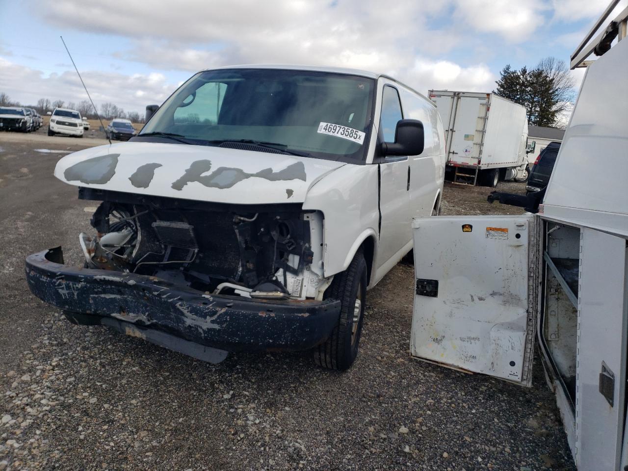 2010 Chevrolet Express G2500 for Sale in Cicero, IN - Front End