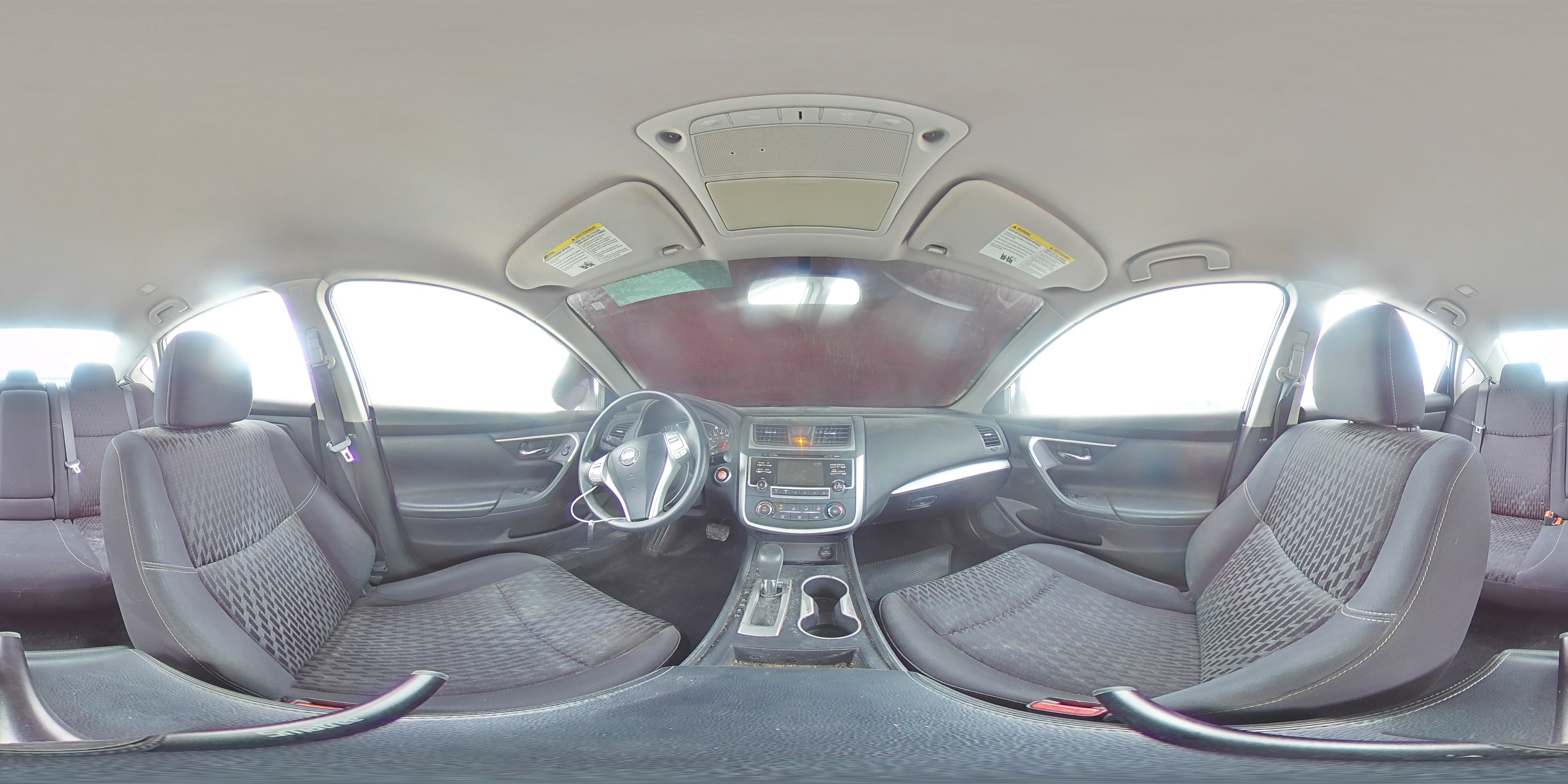2017 Nissan Altima - Image 12