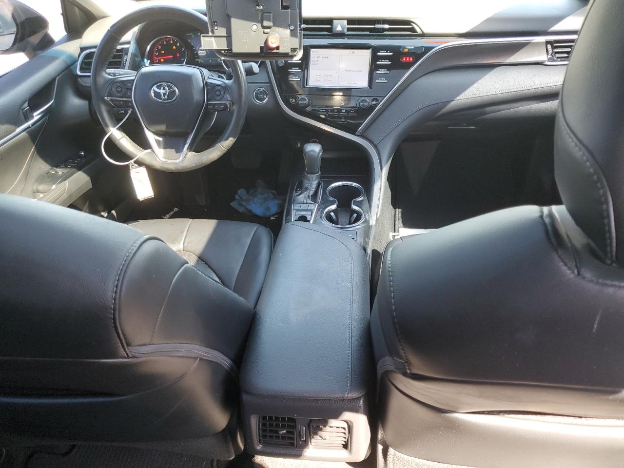 2018 Toyota Camry - Image 8