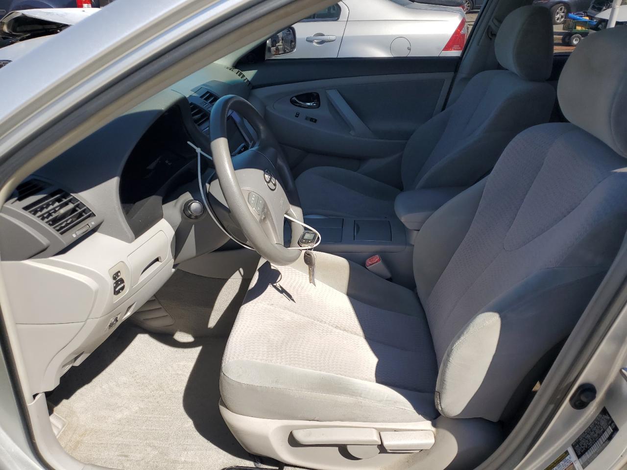 2010 Toyota Camry - Image 7