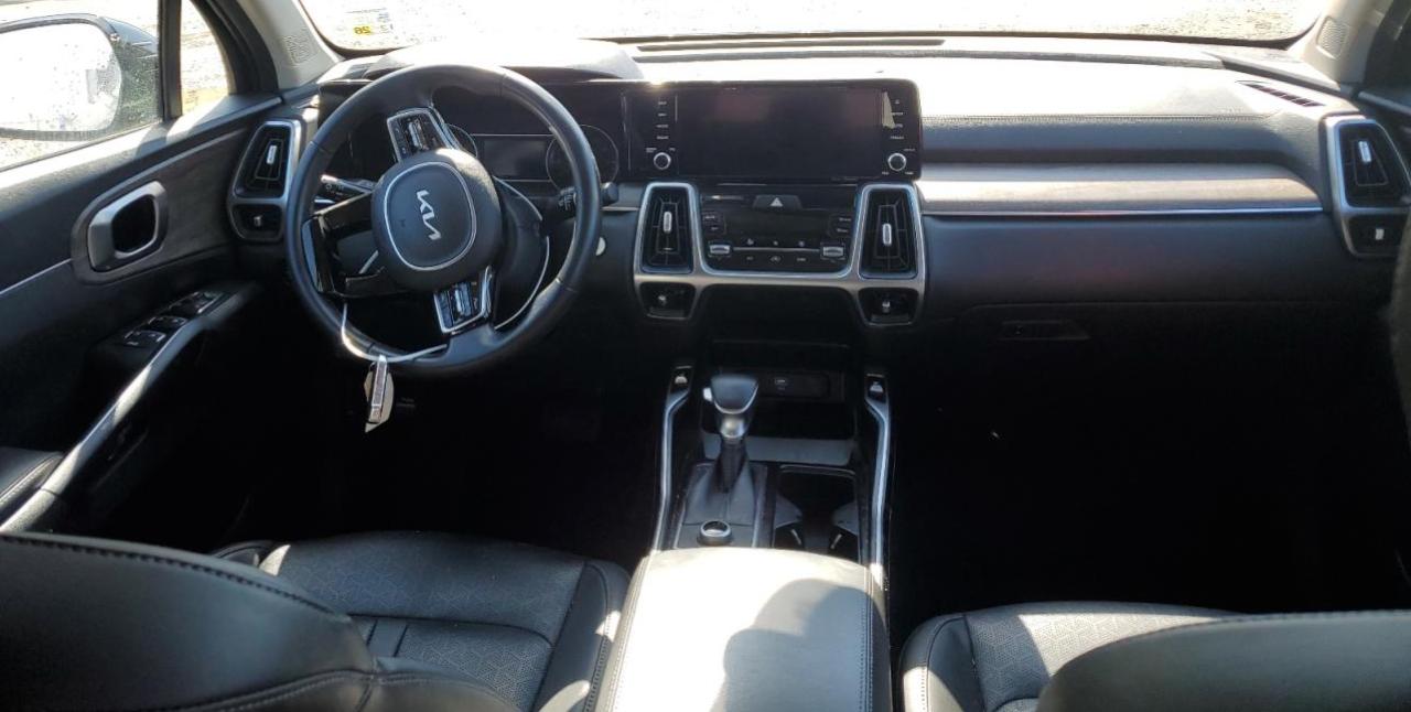 2022 Kia Sorento - Image 8