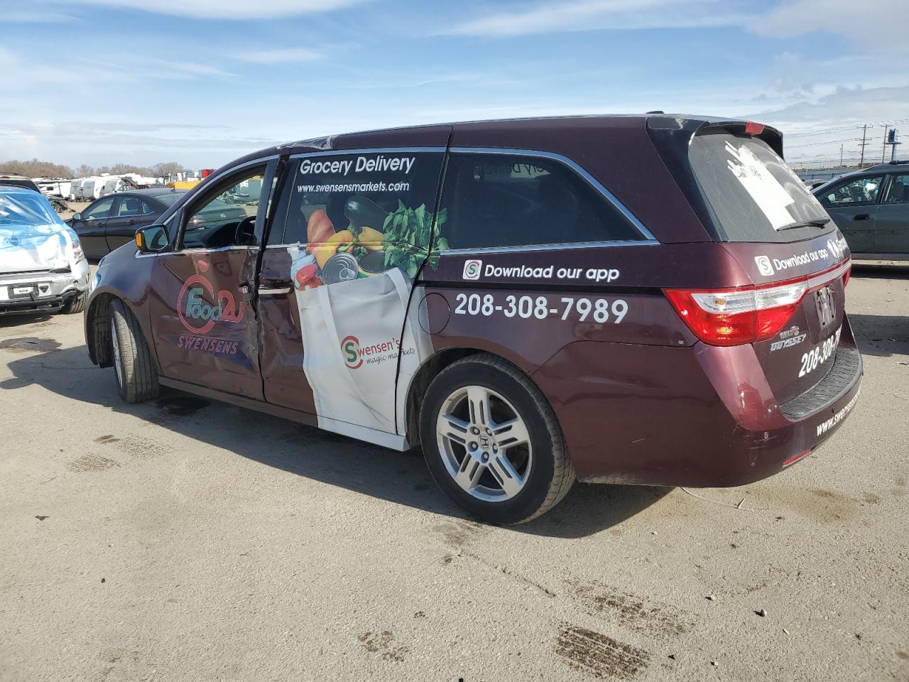 2012 Honda Odyssey - Image 2