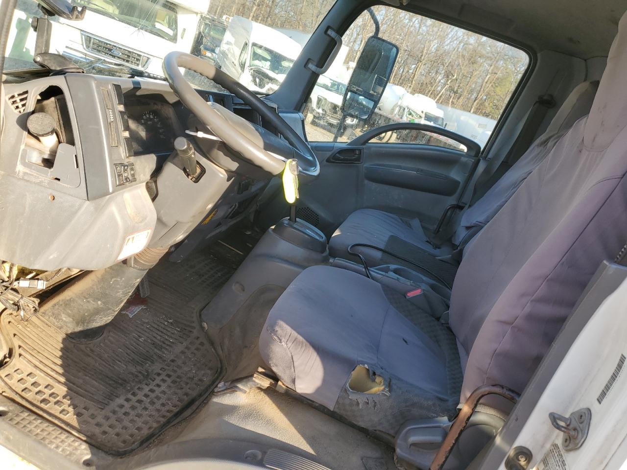 2015 Isuzu Npr Hd VIN: 54DC4W1B2FS802370 Lot: 48159595