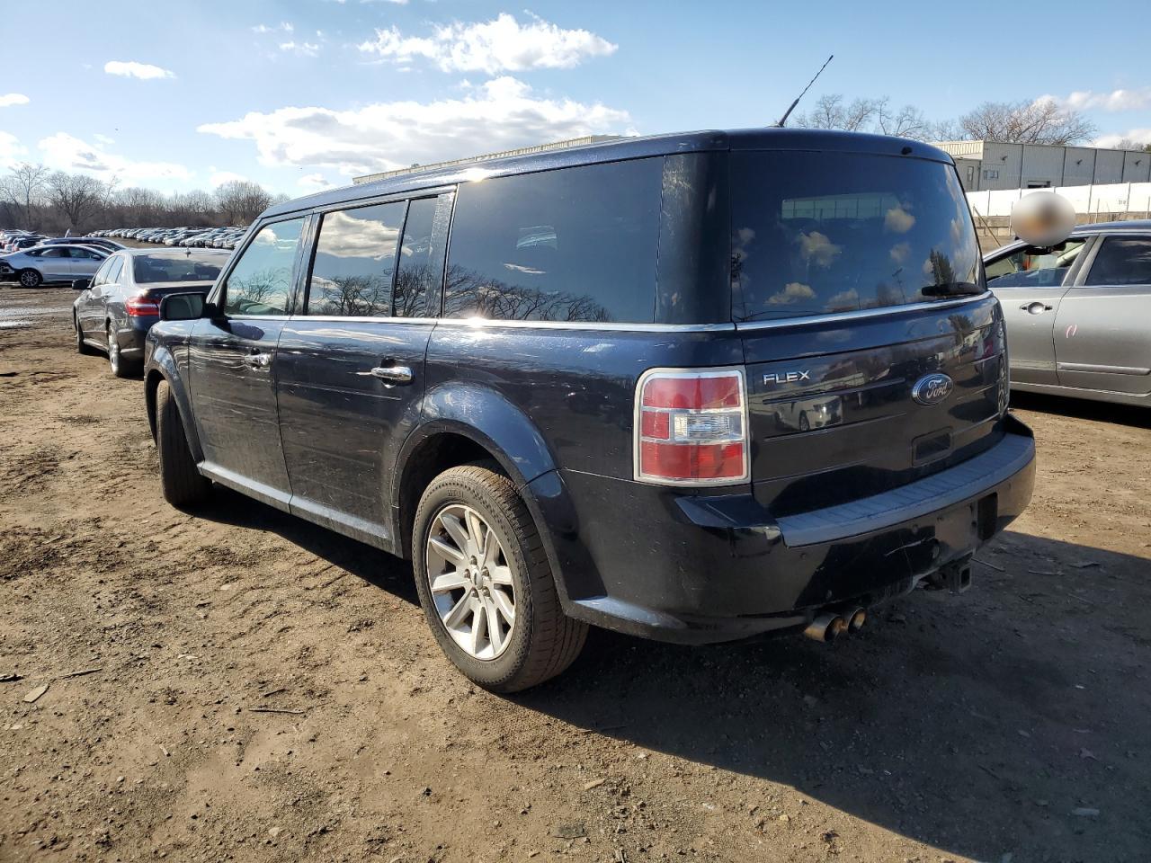 2009 Ford Flex - Image 2