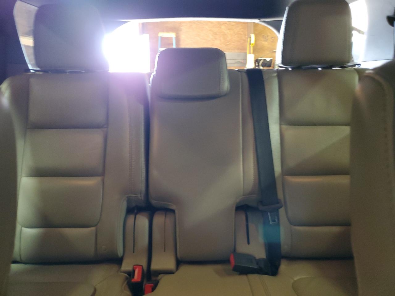2012 Ford Explorer - Image 10