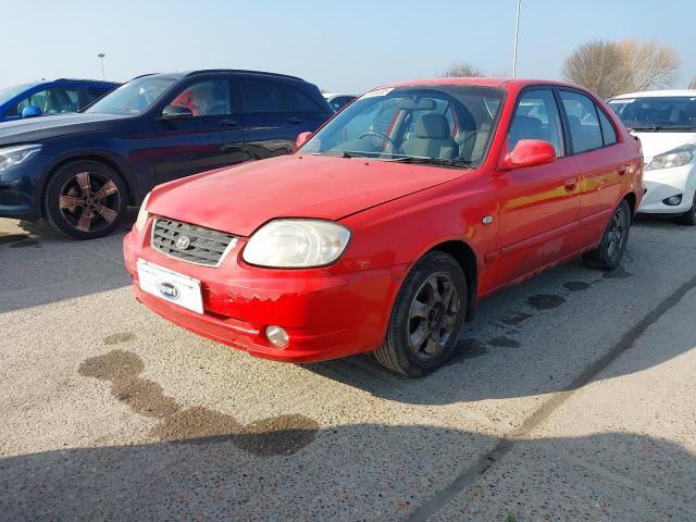 2004 HYUNDAI ACCENT CDX for sale at Copart SANDWICH