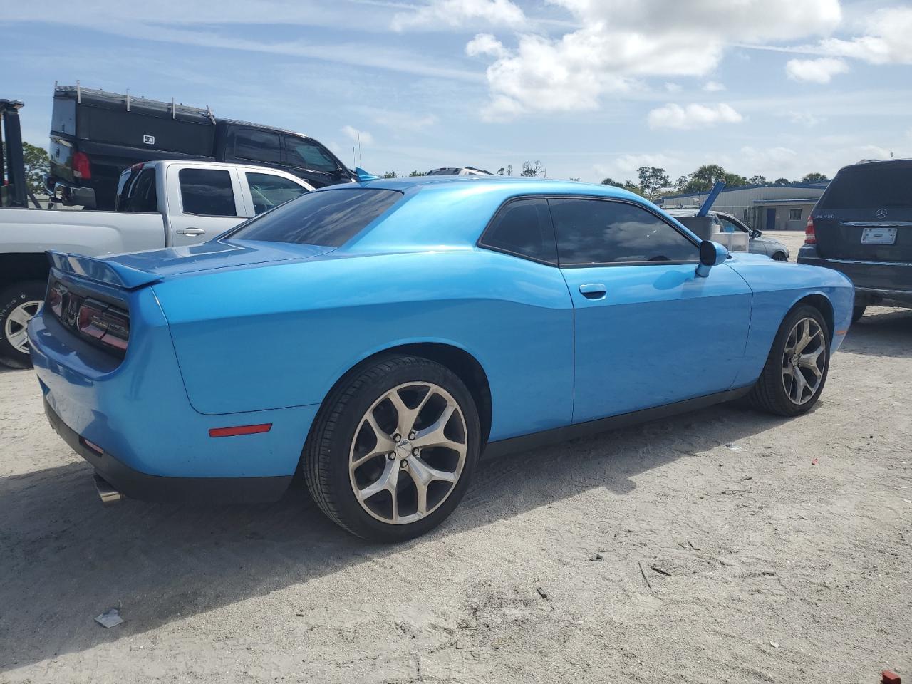 2016 Dodge Challenger - Image 3