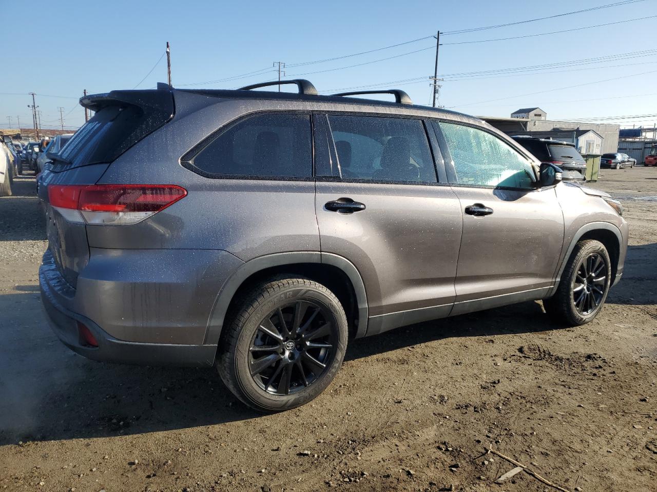 2019 Toyota Highlander - Image 3