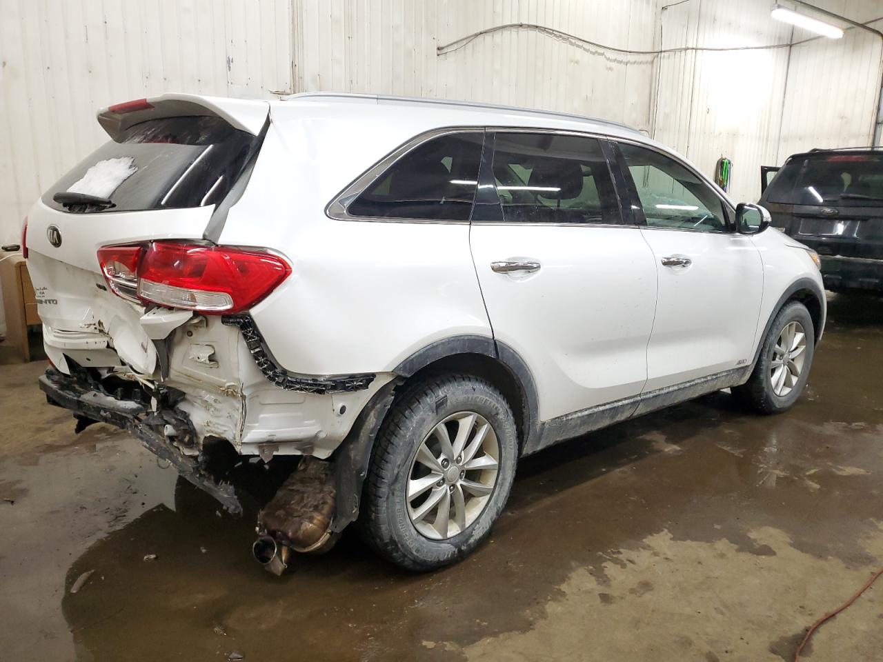 2016 Kia Sorento - Image 3