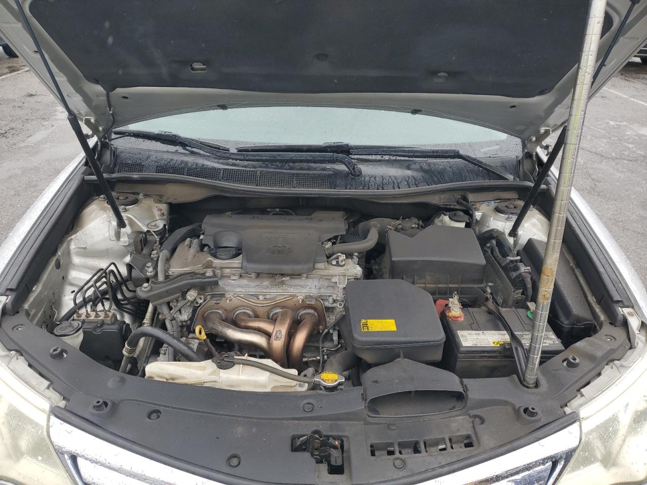 2013 Toyota Camry - Image 11